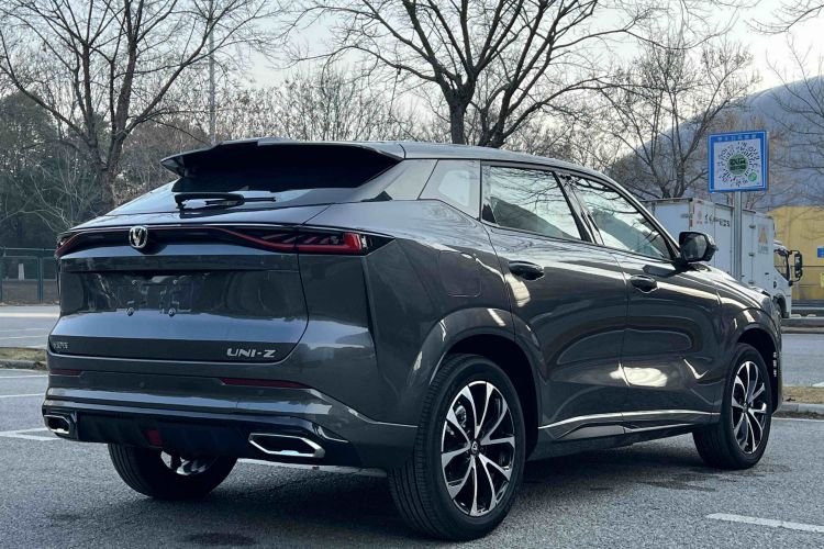 Changan UNI-Z PHEV 2025 car image #7