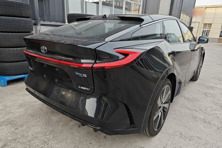 Toyota bZ5 2025 #7 Toyota bZ5 2025 car image #7