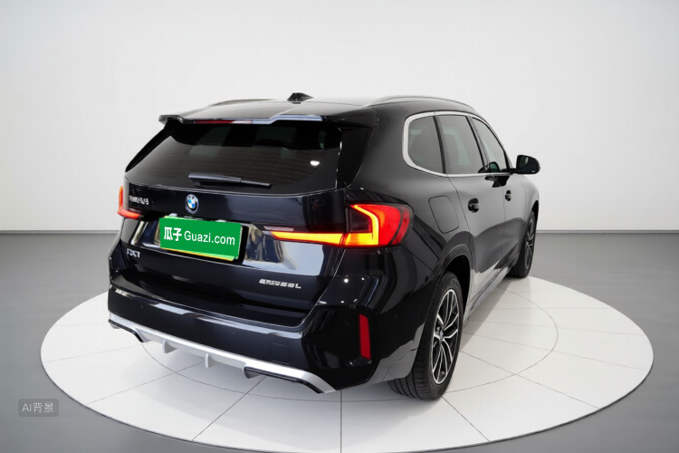 BMW iX1 2024 car image #7