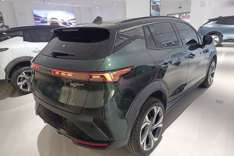 Lynk & Co 06 EM-P 2024 car image #7