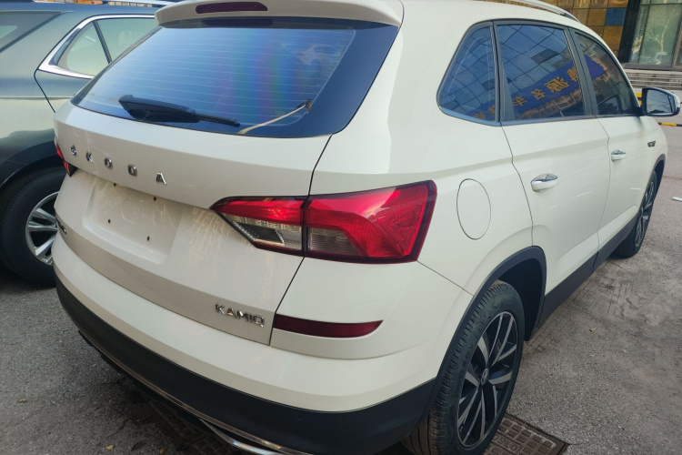 Skoda Kamiq 2020 car image #7