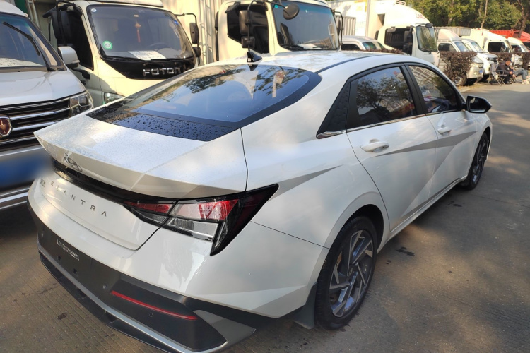 Hyundai Elantra 2024 car image #7