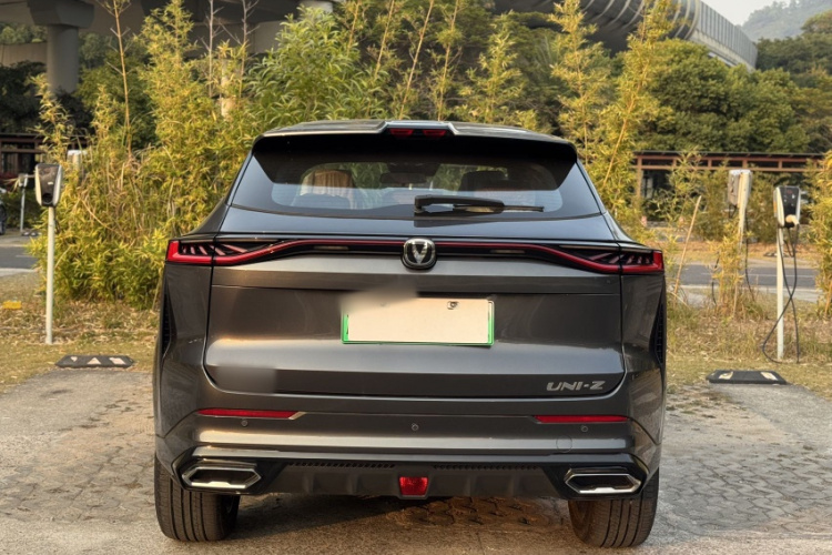Changan UNI-Z PHEV 2025 car image #7