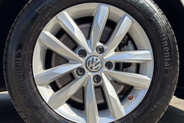 Volkswagen Touran 2019 #7 Volkswagen Touran 2019 car image #7