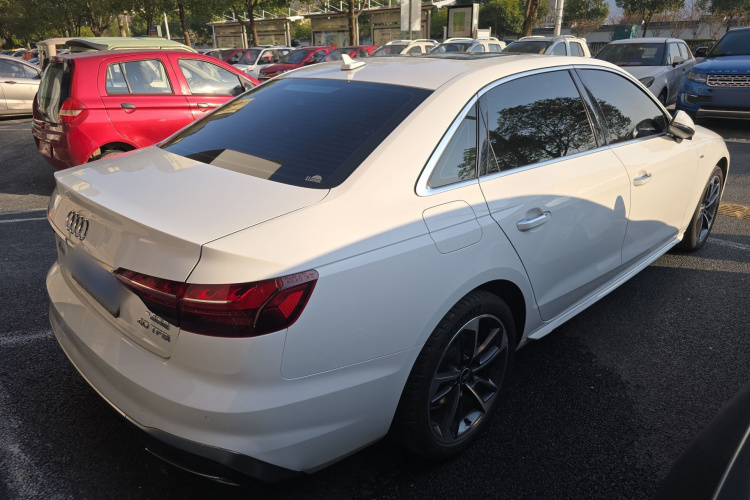 Audi A4L 2023 car image #7