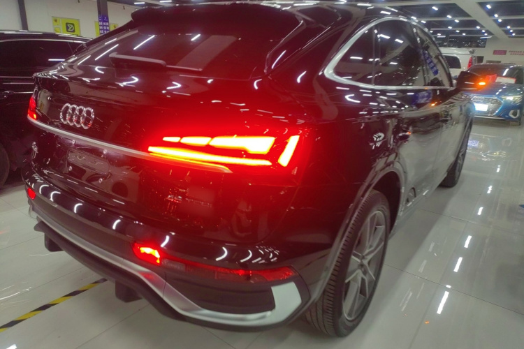Audi Q5L Sportback 2021 car image #7