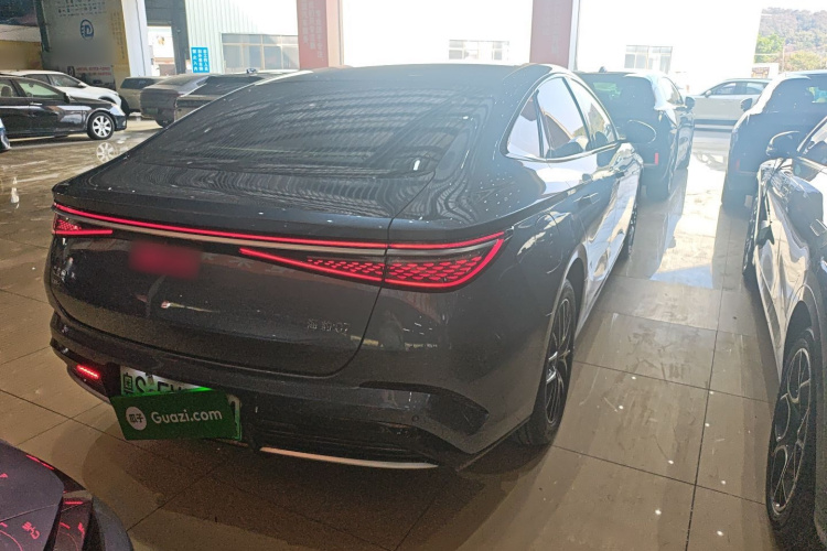 BYD Seal 07 DM-i 2025 car image #7