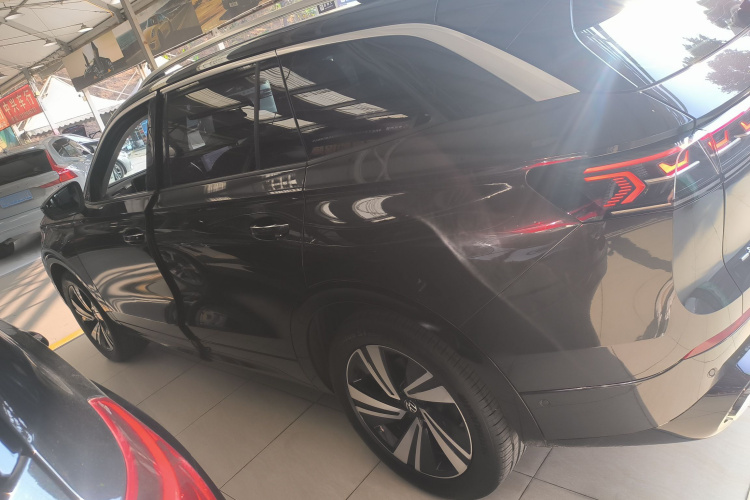 Volkswagen Tavendor 2024 car image #7