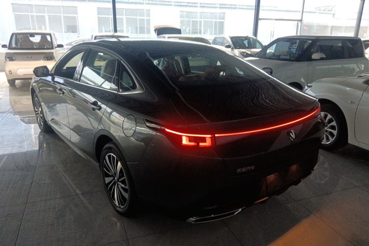 Changan EadoPHEV 2025 immagine di auto #7