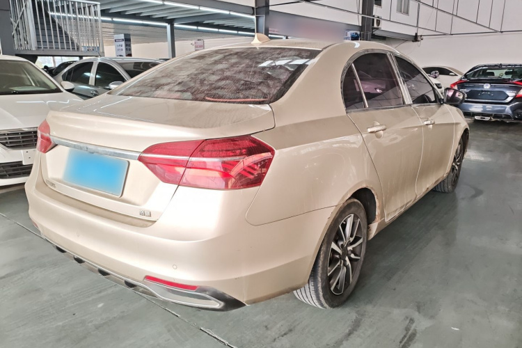 GEELY Emgrand 2019 car image #7