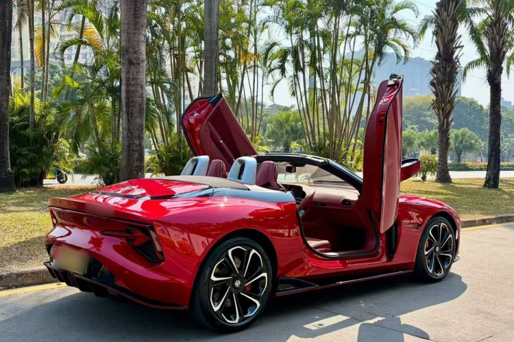 MG Cyberster 2025 car image #7