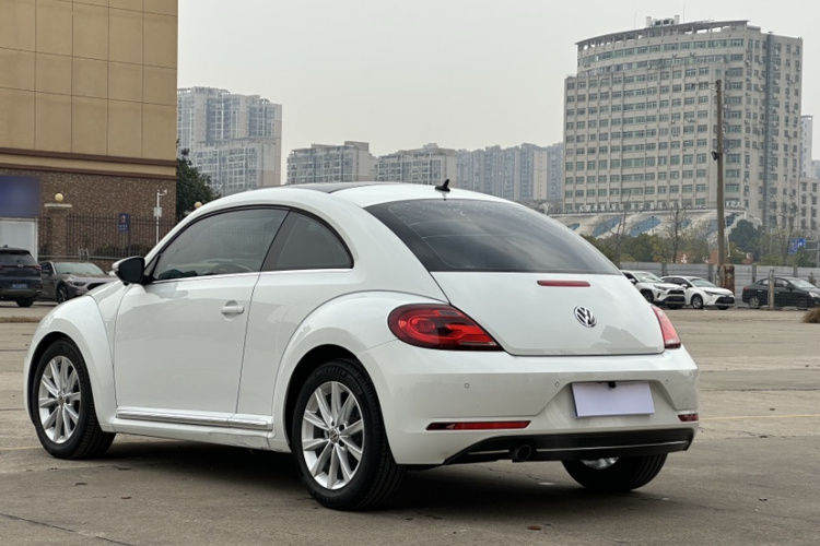 Volkswagen Beetle 2017 immagine di auto #7