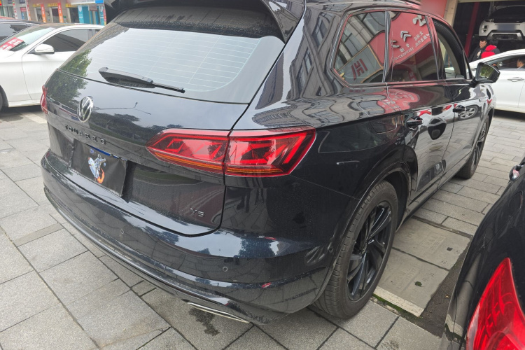 Volkswagen Touareg 2022 immagine di auto #7