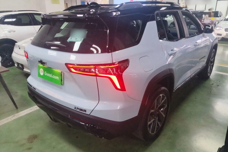 Chevrolet Equinox Plus 2025 car image #7