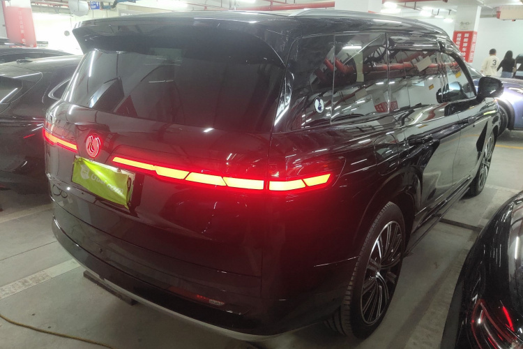 Denza N9 2025 صورة سيارة #7