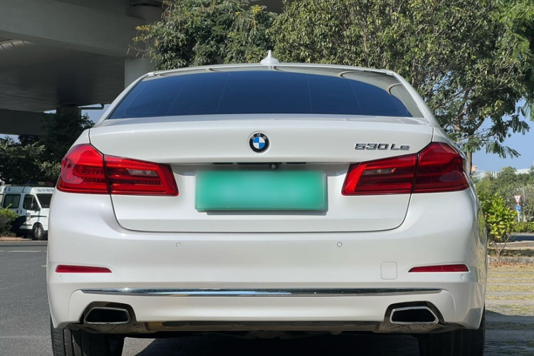 BMW 5 Series New Energy 2019 #7 BMW 5 Series New Energy 2019 car image #7