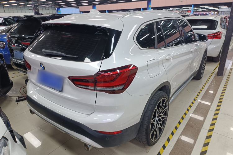 BMW X1 2021 car image #7