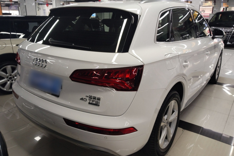 Audi Q5L 2019 #7 Audi Q5L 2019 car image #7