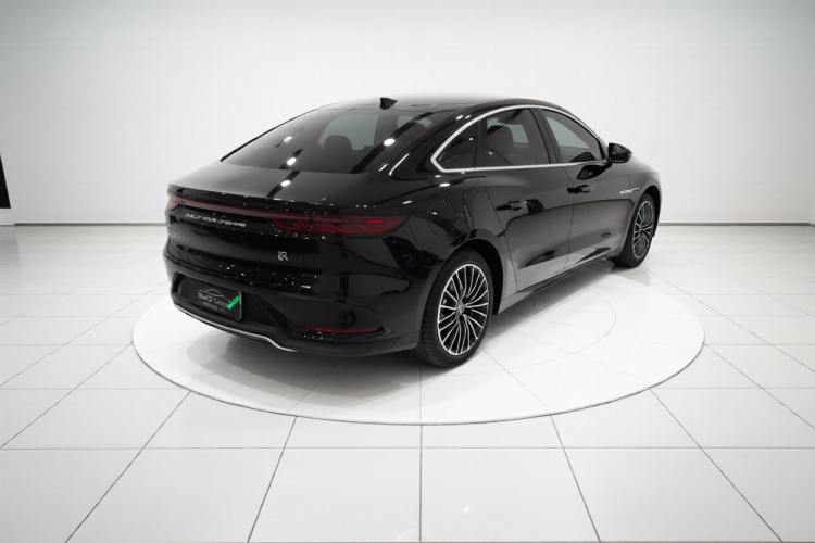 BYD Han 2024 car image #7