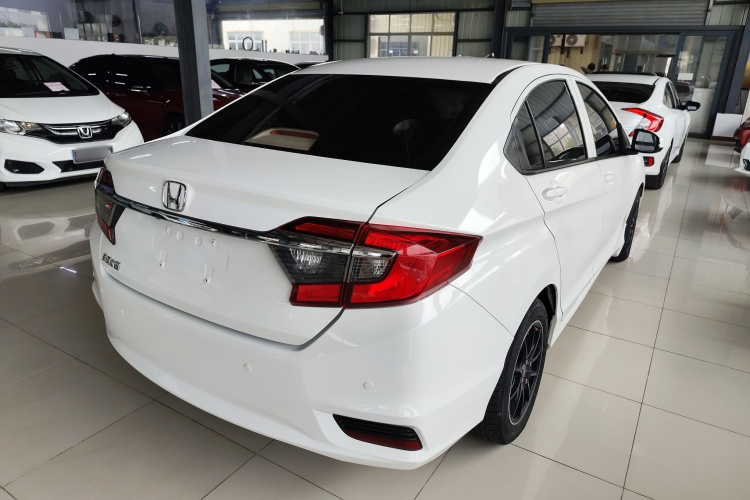 Honda Greiz 2016 صورة سيارة #7