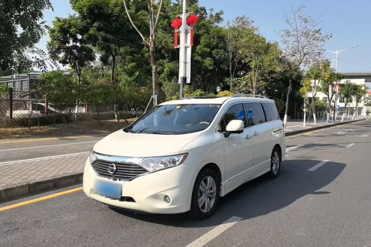 Nissan Quest 2016 imagen de coche #7