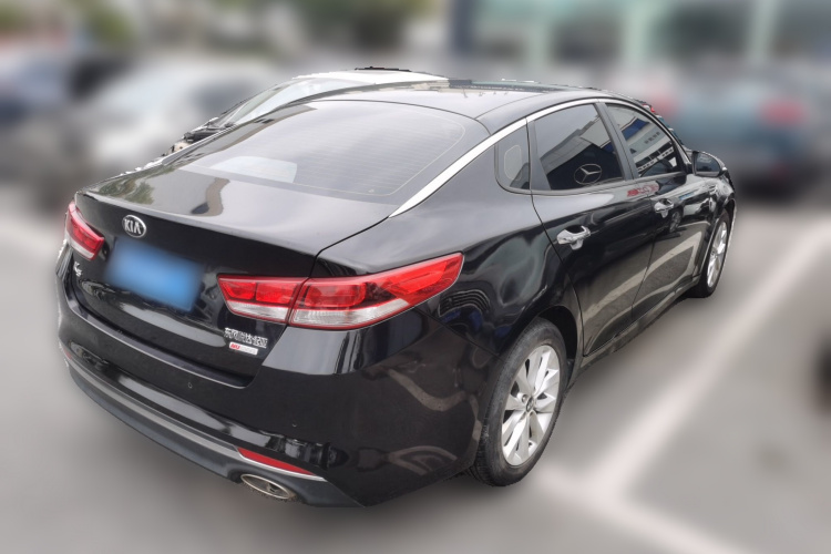 Kia K5 2017 car image #7