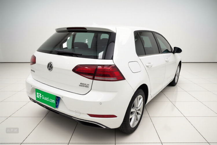 Volkswagen Golf 2018 car image #7
