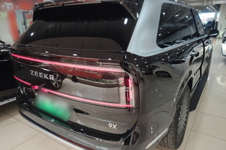 Zeekr 9X 2025 car image #7