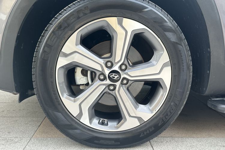 Hyundai Santa Fe 2022 car image #7