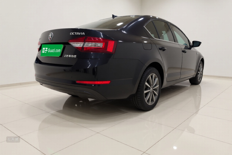Skoda Octavia 2018 #7 Skoda Octavia 2018 car image #7