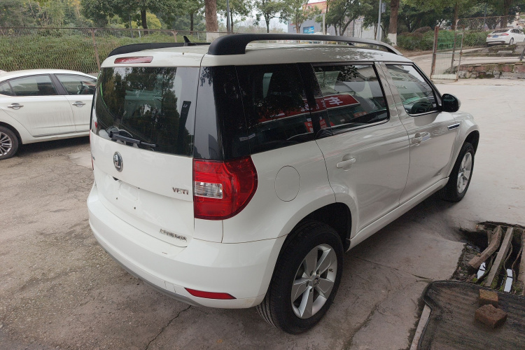 Skoda Yeti 2017 car image #7