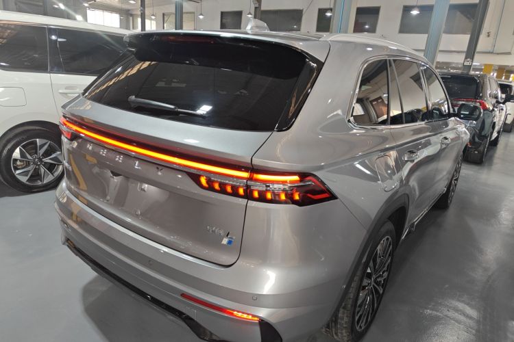 GEELY 2025 immagine di auto #7