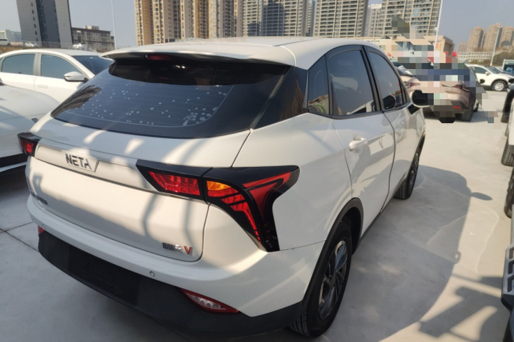 哪吒汽车 哪吒V 2020 汽车图片 #7