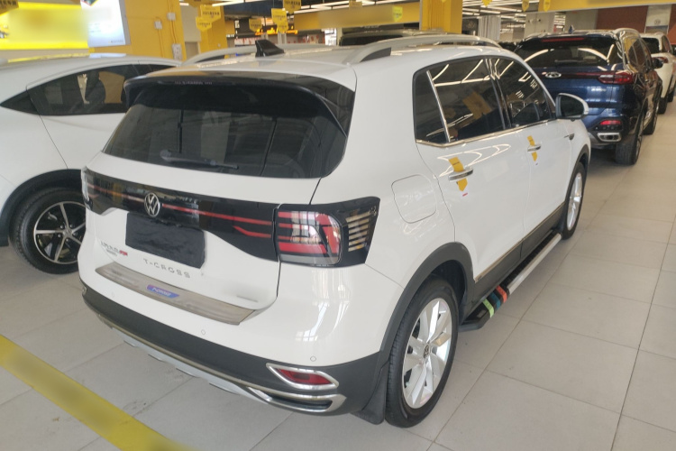 Volkswagen T-Cross 2021 car image #7