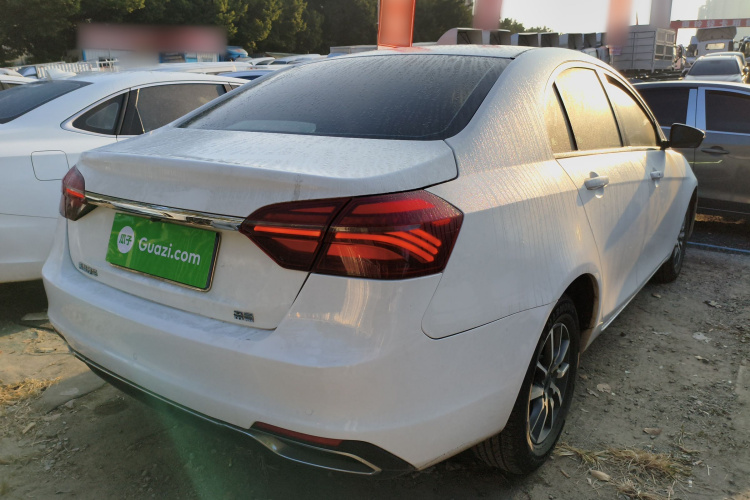 GEELY Emgrand 2019 car image #7