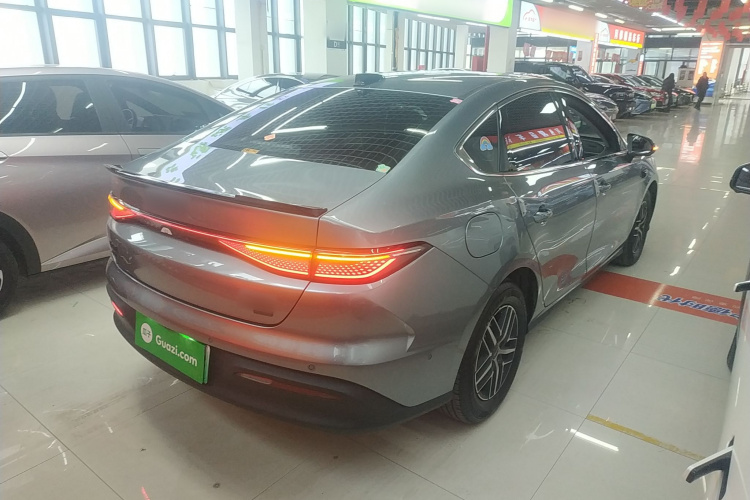 BYD Seal 05 DM-i 2025 immagine di auto #7