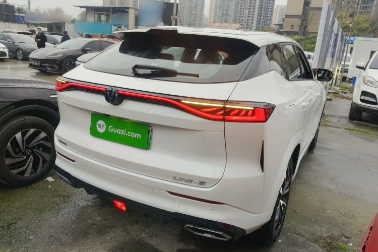 Changan UNI-Z PHEV 2024 #7 Changan UNI-Z PHEV 2024 car image #7