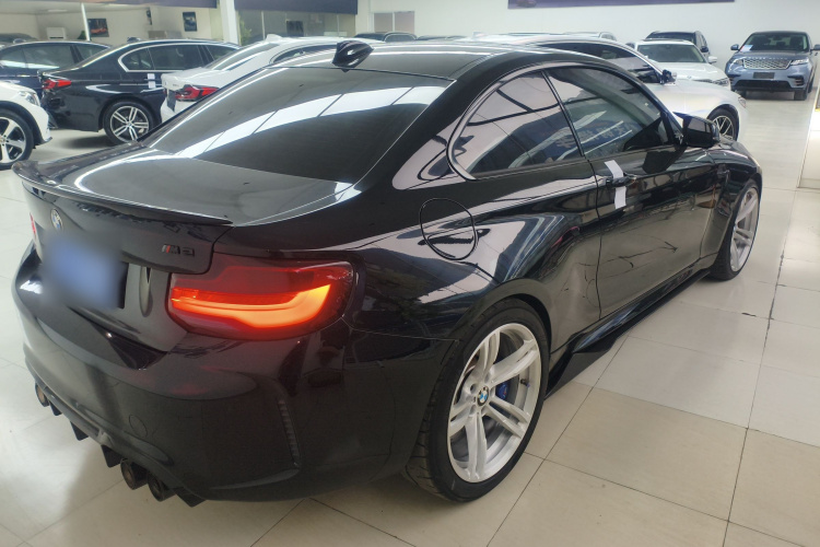 BMW M2 2018 car image #7