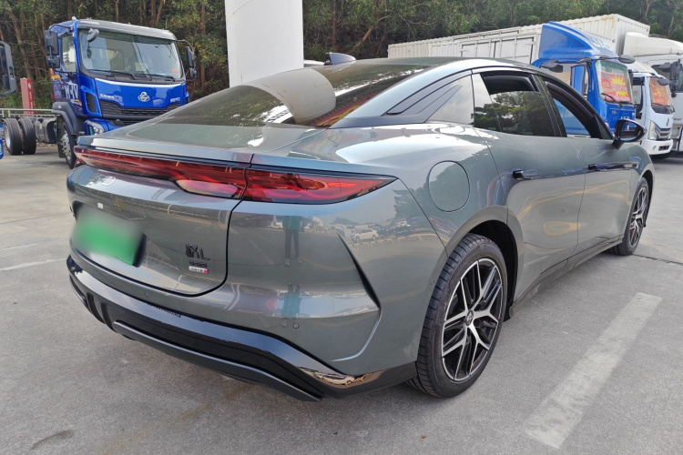 BYD HanL 2025 car image #7