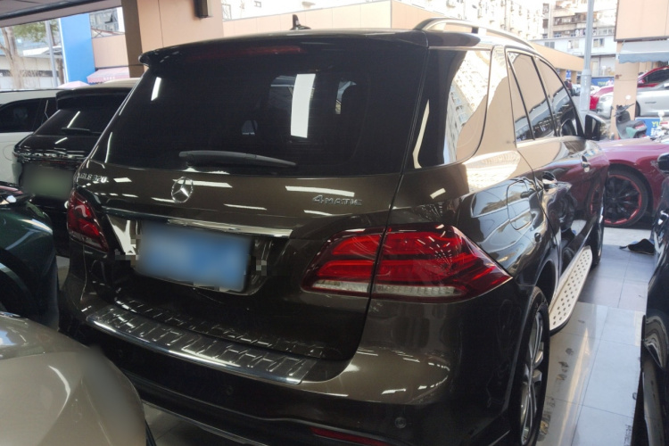 Mercedes-Benz GLE Class 2018 car image #7