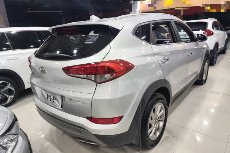 Hyundai Tucson 2017 car image #7