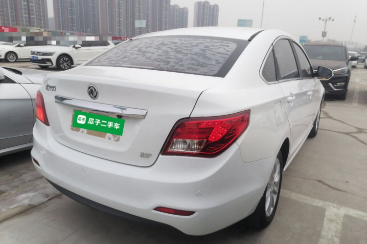 Forthing JOYEAR S50 2016 #7 Forthing JOYEAR S50 2016 car image #7