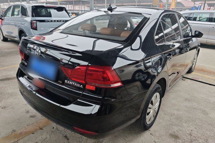 Santana 2019 car image #7