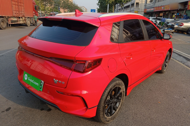 BYD e2 2020 изображение автомобиля #7