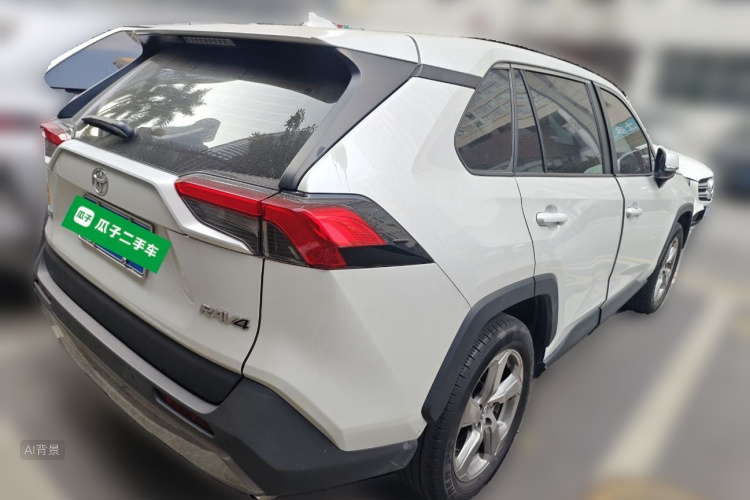 Toyota RAV4 2023 car image #7