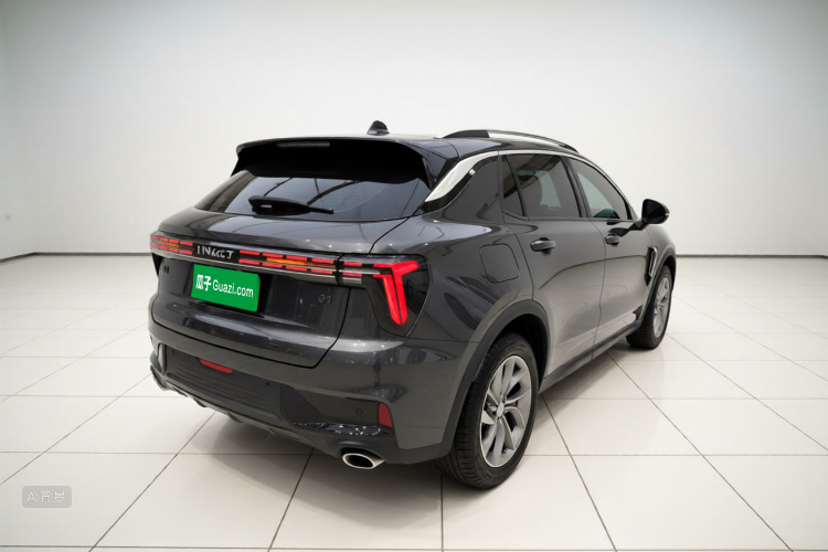 Lynk & Co 01 2024 car image #7