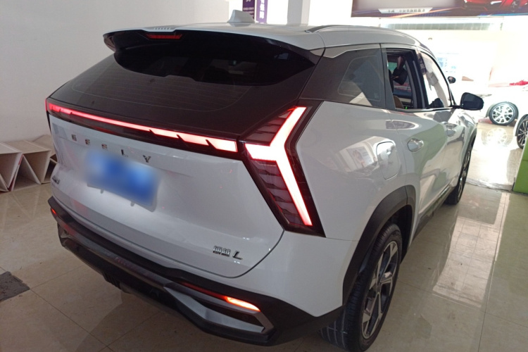 GEELY Boyue L 2023 immagine di auto #7