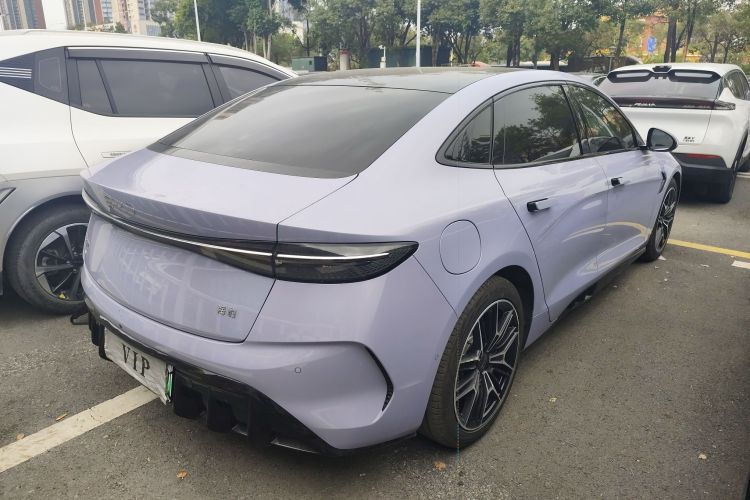 BYD Seal 2025 car image #7