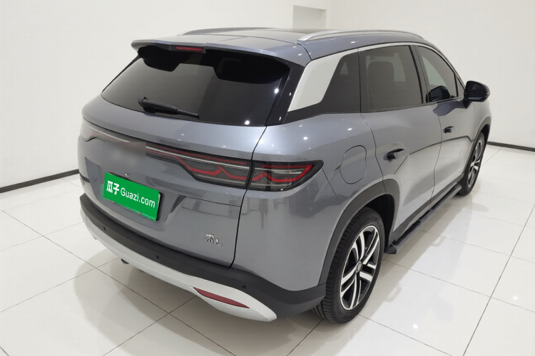 BYD SongL DM-i 2024 #7 BYD SongL DM-i 2024 car image #7