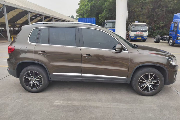 Volkswagen Tiguan 2016 car image #7